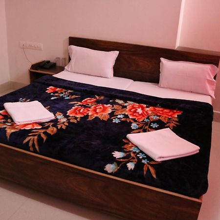 Hotel Santosh Guest House Jodhpur  Buitenkant foto