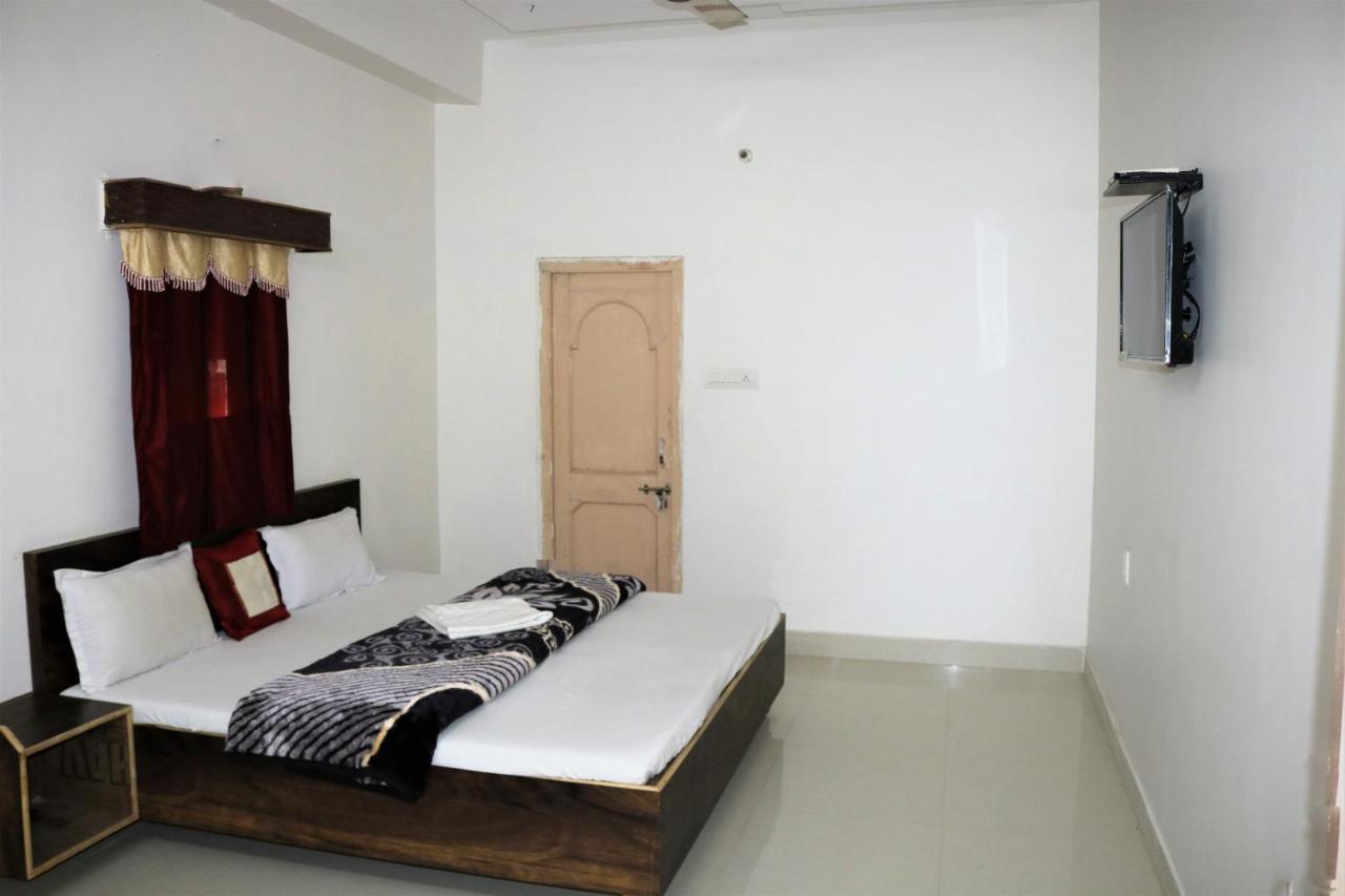 Hotel Santosh Guest House Jodhpur  Buitenkant foto